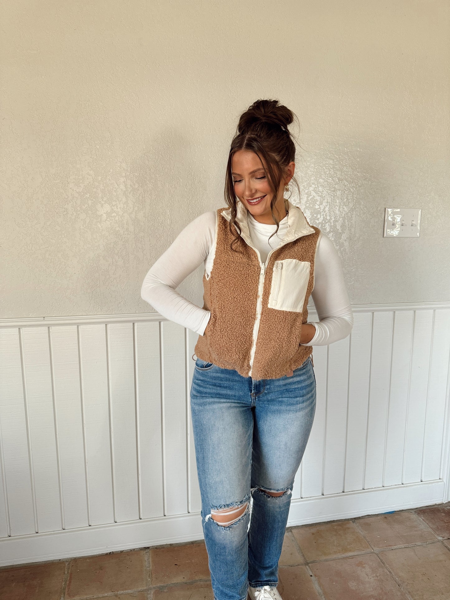 Sherpa Reversible Vest - Multiple Colors - The Pretty Peach