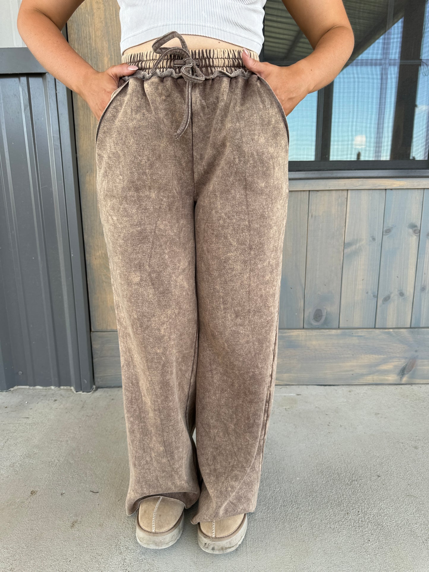 Elliot Acid Wash Palazzo Sweatpants with pockets - Multiple Colors - The Pretty Peach