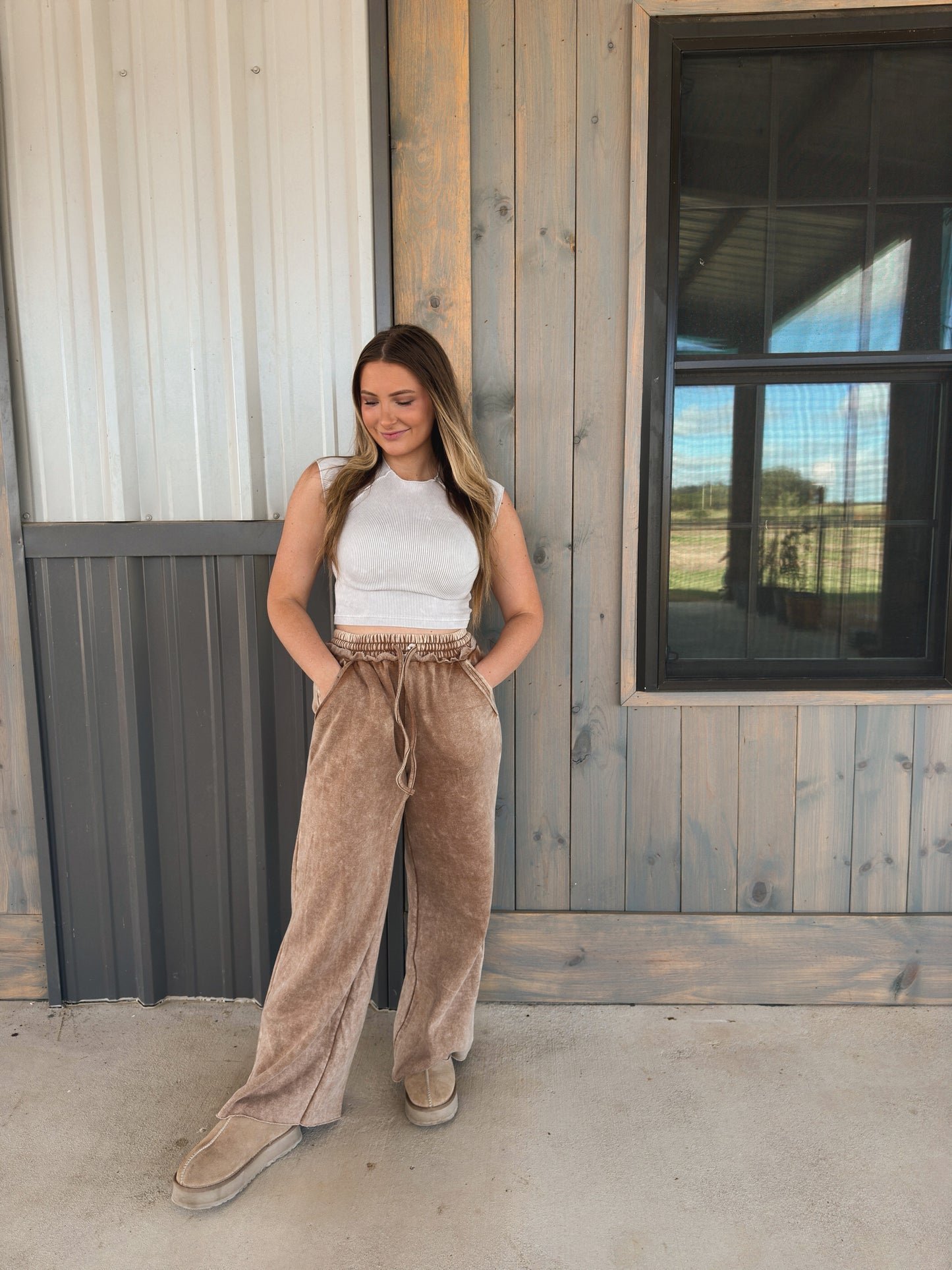 Elliot Acid Wash Palazzo Sweatpants with pockets - Multiple Colors - The Pretty Peach