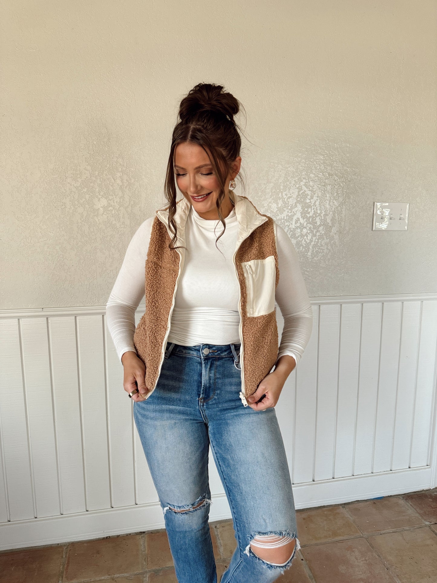 Sherpa Reversible Vest - Multiple Colors - The Pretty Peach