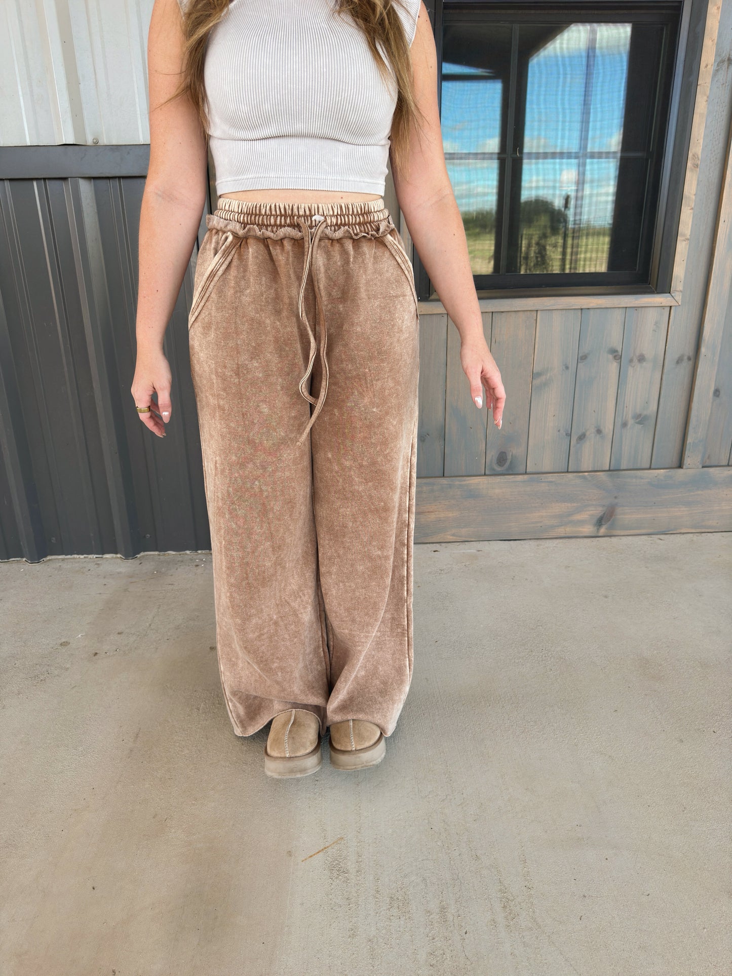 Elliot Acid Wash Palazzo Sweatpants with pockets - Multiple Colors - The Pretty Peach