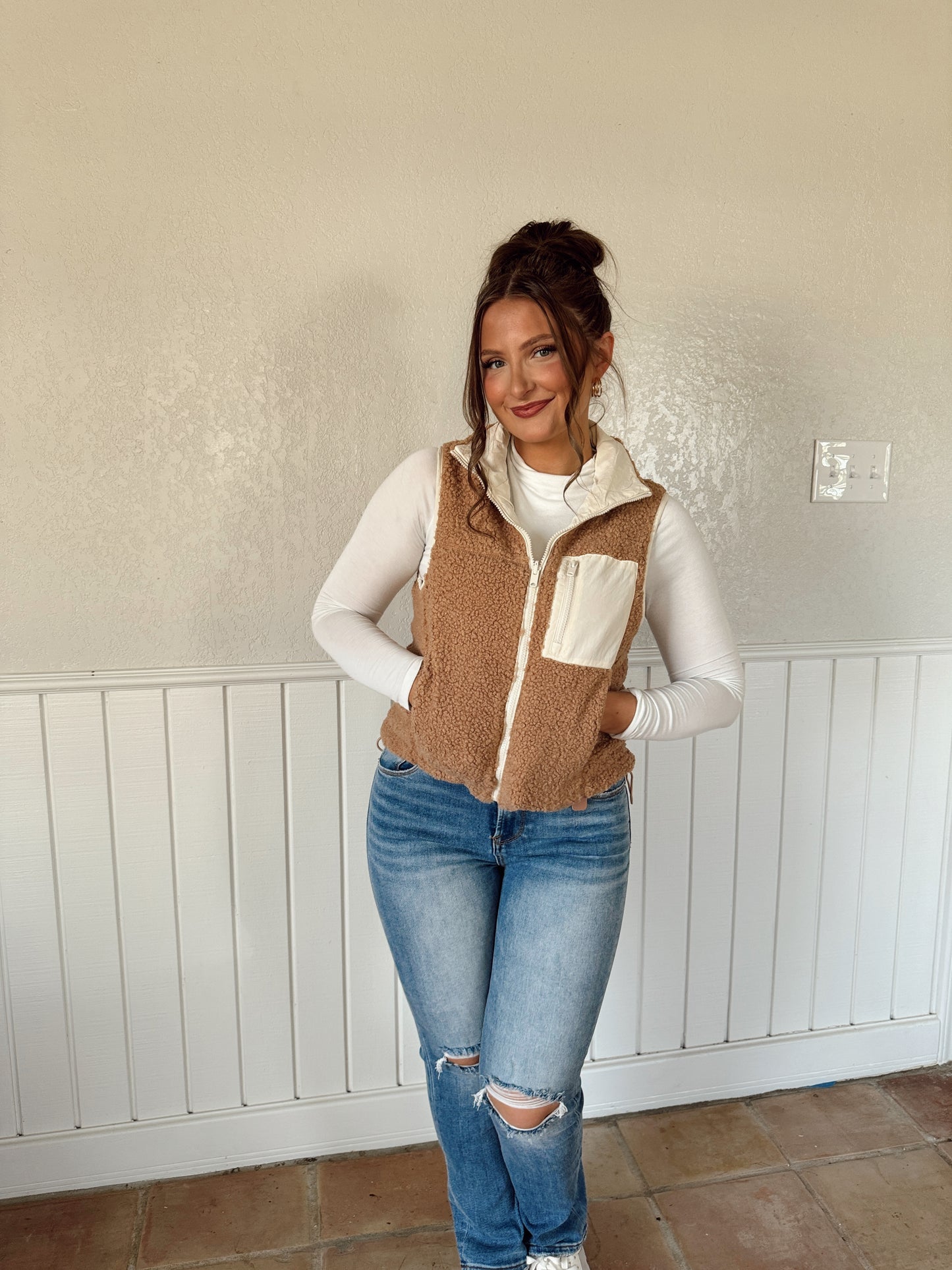 Sherpa Reversible Vest - Multiple Colors - The Pretty Peach