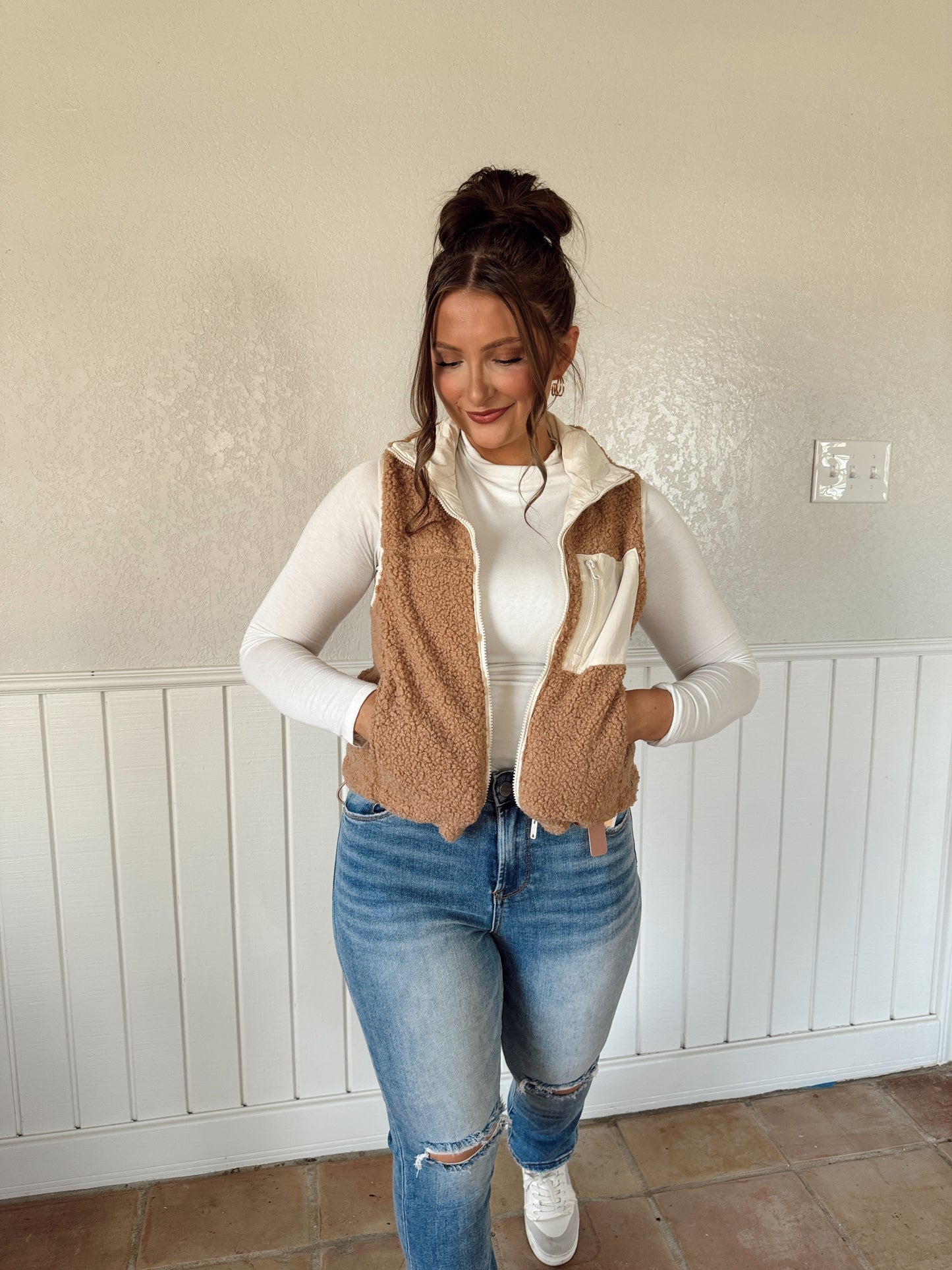 Sherpa Reversible Vest - Multiple Colors - The Pretty Peach