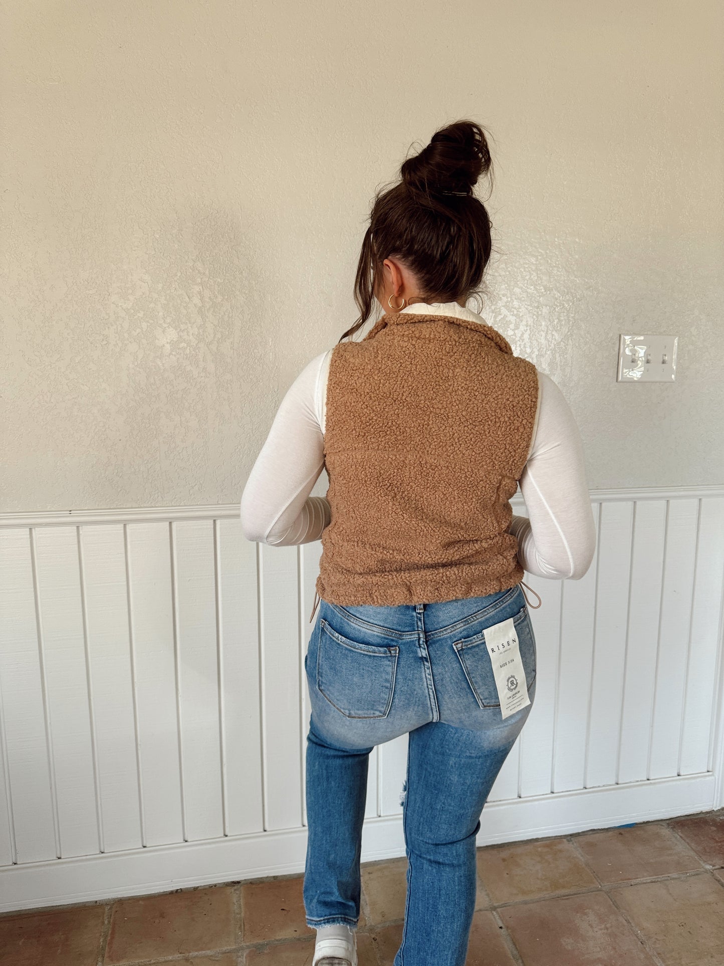 Sherpa Reversible Vest - Multiple Colors - The Pretty Peach
