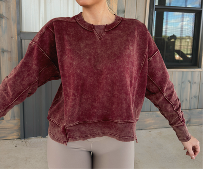 Sophia Acid Wash Pullover - Burgundy